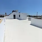 Apartman 3 Bed Modern Air-conditioned With Roof Terrace - Ample Parking