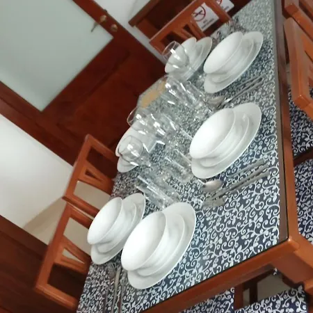 3 Bed Modern Air-conditioned With Roof Terrace - Ample Parking Нашшар
